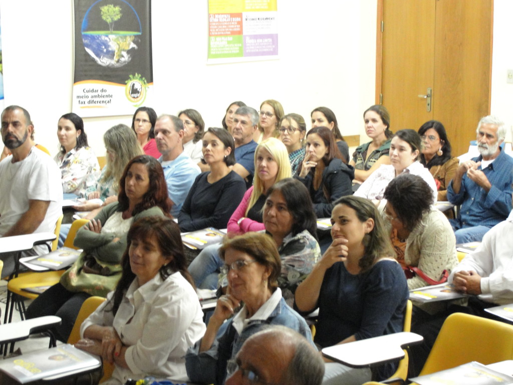 COLÉGIO LASER PROMOVE REUNIÃO ANUAL DE PAIS