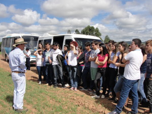 VISITA ÀS FAZENDAS TAQUARAL E SANTA CLARA